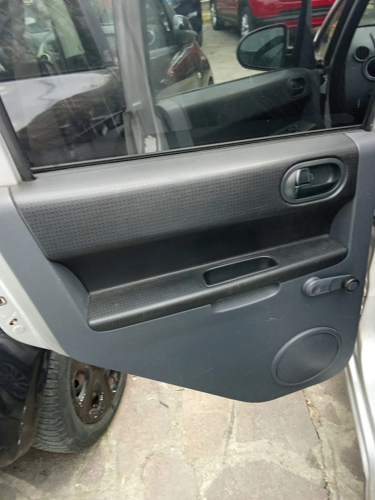 Mitsubishi Colt 1.1 Inform 5p - foto 10