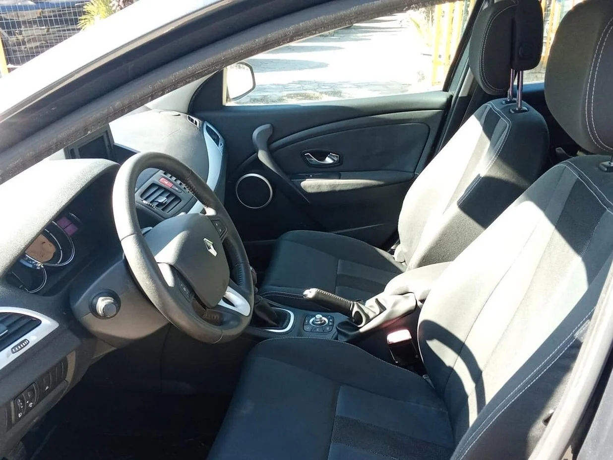 Renault Megane SporTour 1.5 dci Luxe 110cv fap - foto 9