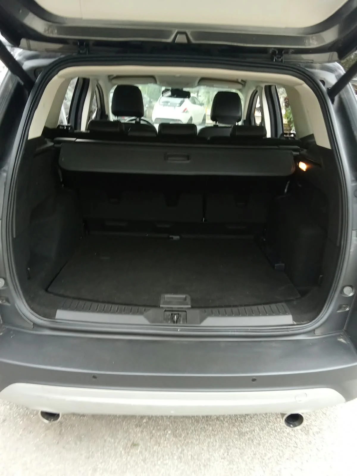 Ford Kuga 2.0 TDCi 140 CV 4WD Titanium - foto 32