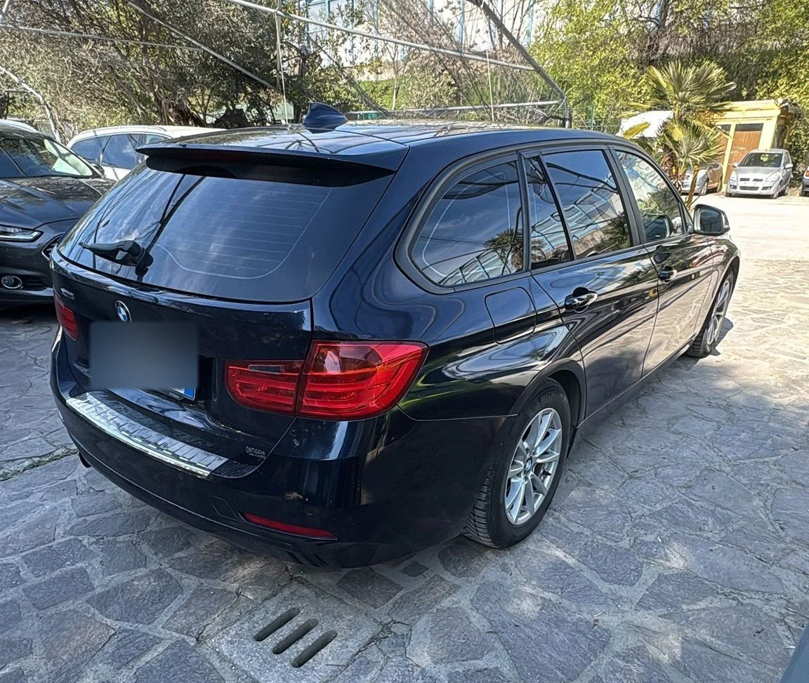 BMW Serie 3 318d Touring xdrive - foto 6