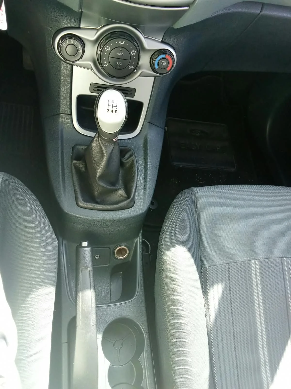 Ford Fiesta 1.4 TDCi 68 CV Plus - foto 14