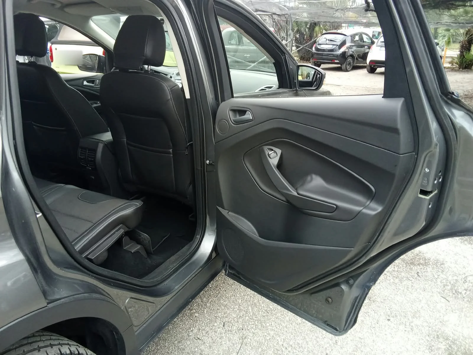 Ford Kuga 2.0 TDCi 140 CV 4WD Titanium - foto 20