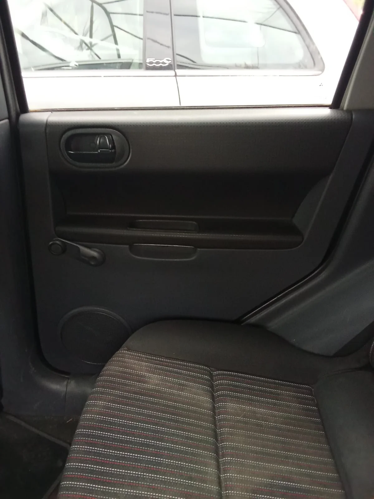 Mitsubishi Colt 1.1 Inform 5p - foto 9