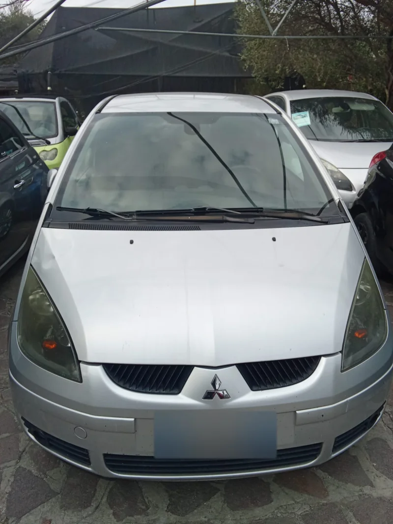 Mitsubishi Colt 1.1 Inform 5p — foto 3