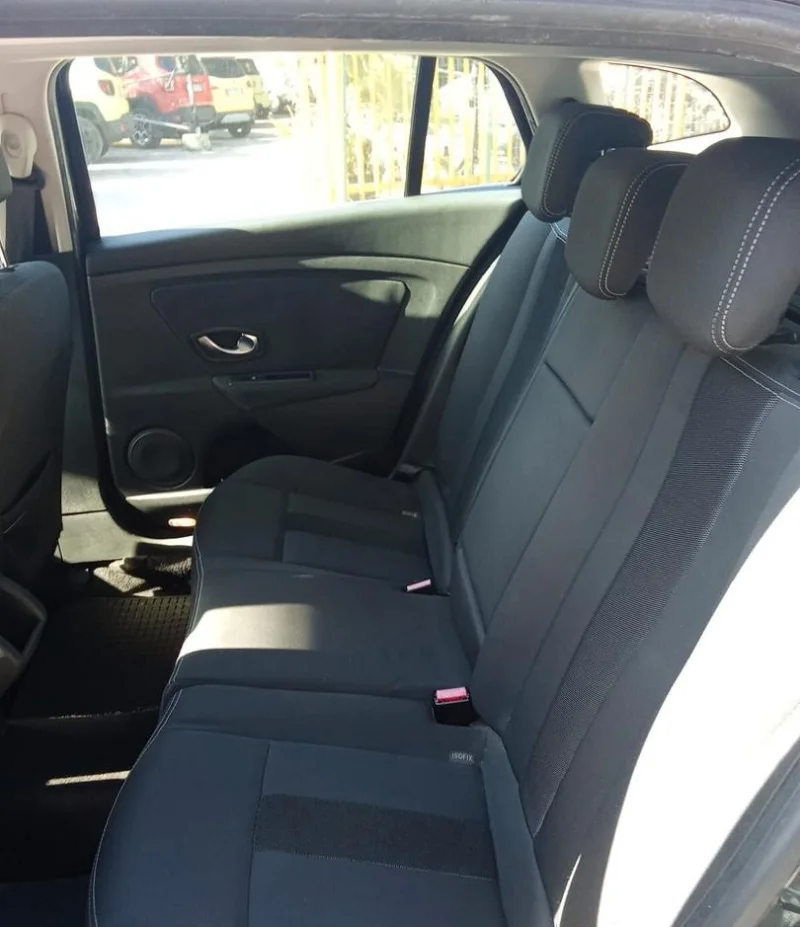 Renault Megane SporTour 1.5 dci Luxe 110cv fap — foto 10