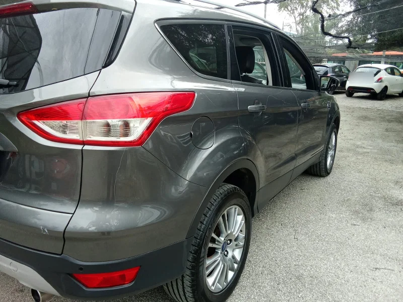 Ford Kuga 2.0 TDCi 140 CV 4WD Titanium — foto 6