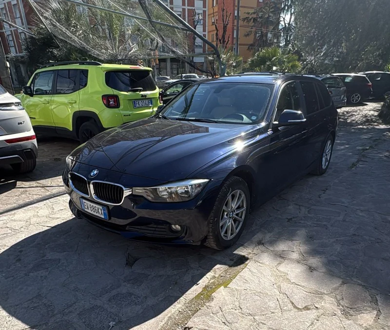 BMW Serie 3 318d Touring xdrive — foto 3