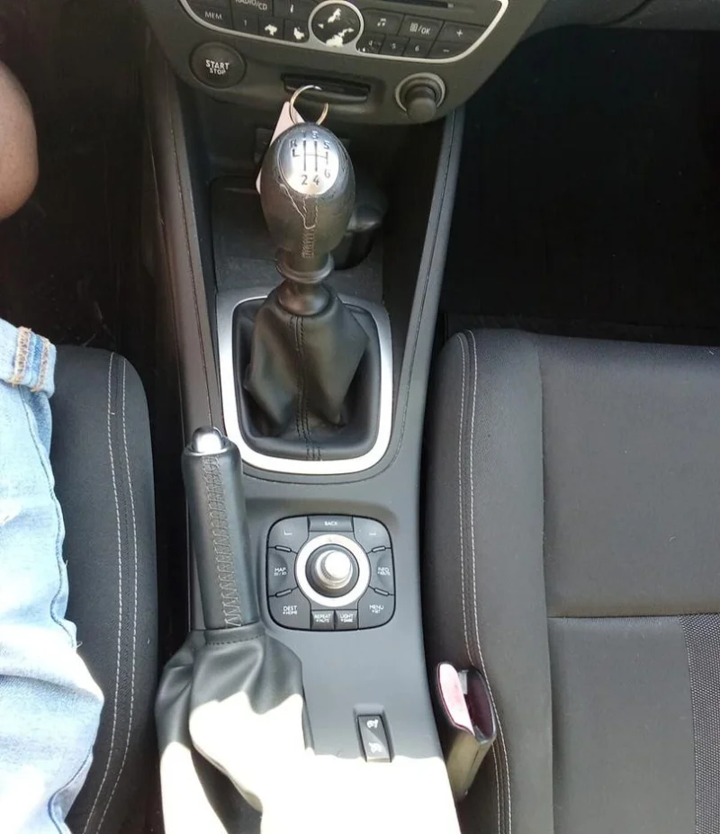 Renault Megane SporTour 1.5 dci Luxe 110cv fap — foto 14