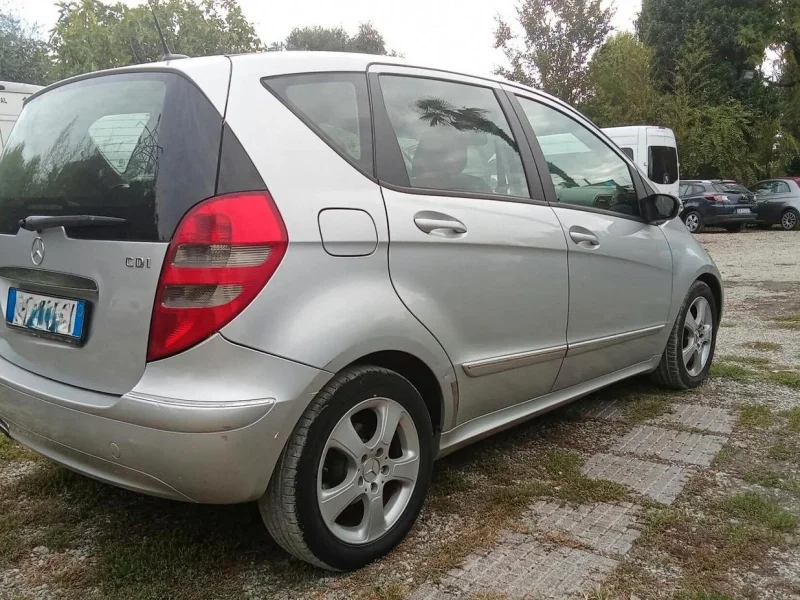 Mercedes-Benz Classe A A 180 cdi Elegance — foto 4