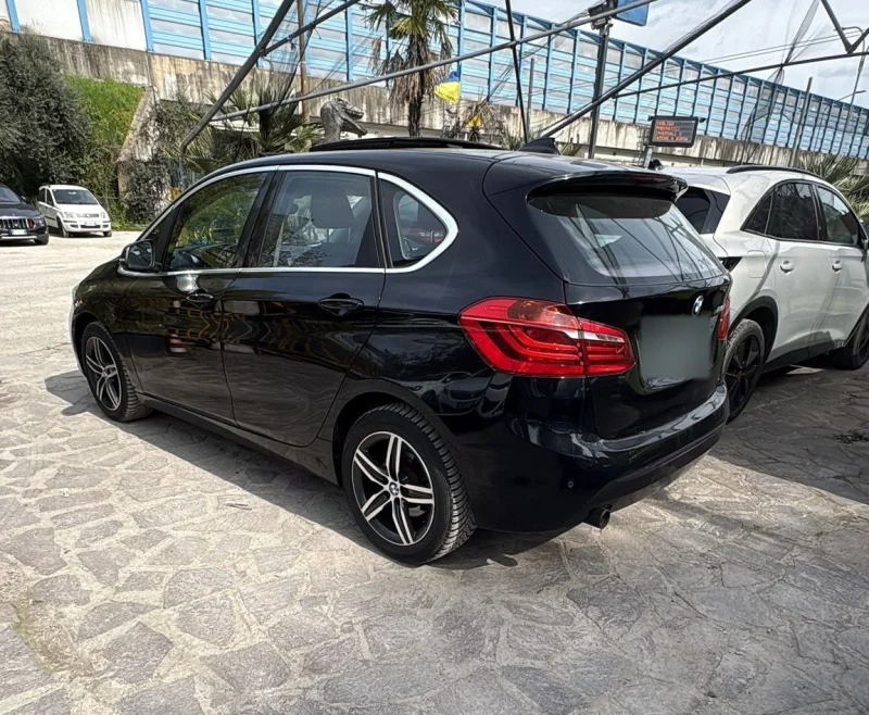 BMW Serie 2 218d Active Tourer Sport Line — foto 4