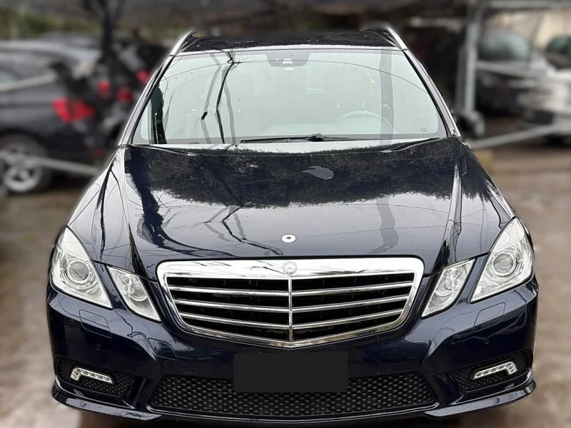 Mercedes-Benz-Classe E-1057