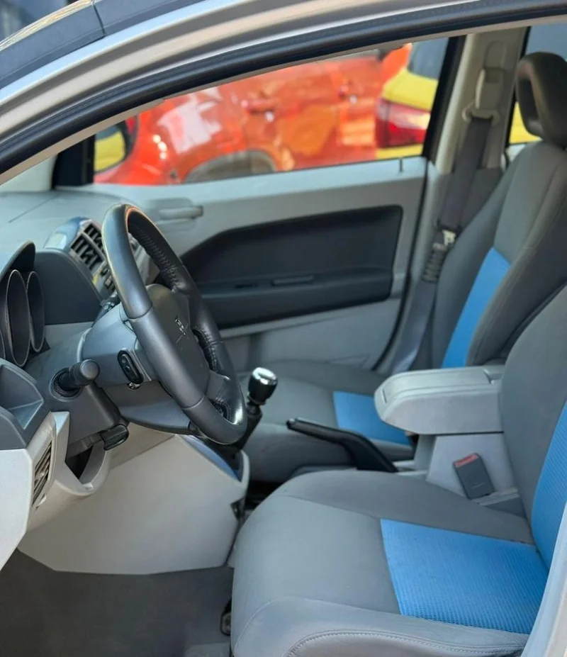 Dodge Caliber 2.0 td SXT — foto 8