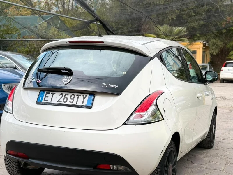 Lancia Ypsilon 1.3 mjt Elefantino s&s 95cv — foto 4
