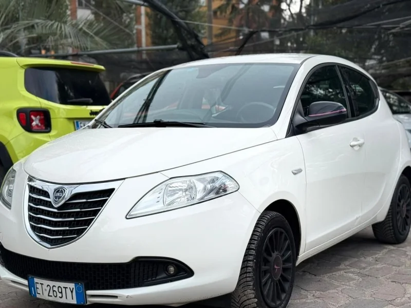 Lancia Ypsilon 1.3 mjt Elefantino s&s 95cv — foto 2