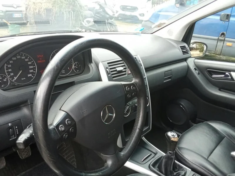 Mercedes-Benz Classe A A 180 cdi Elegance — foto 15
