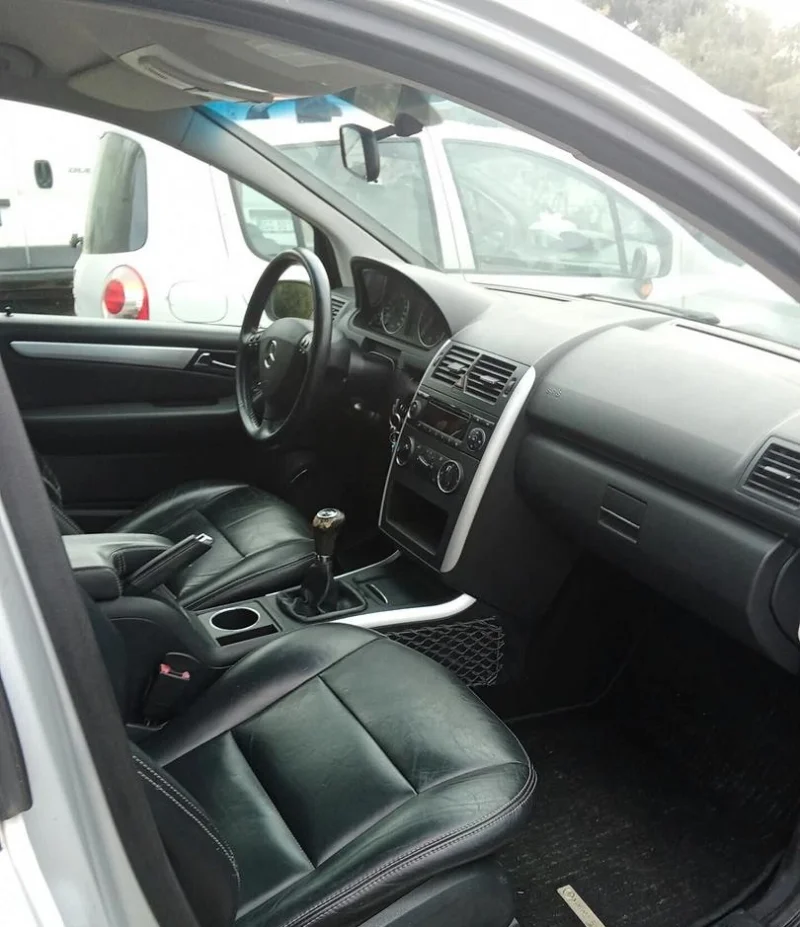 Mercedes-Benz Classe A A 180 cdi Elegance — foto 9