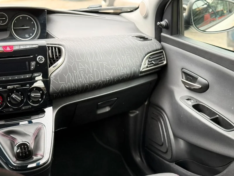 Lancia Ypsilon 1.3 mjt Elefantino s&s 95cv — foto 7