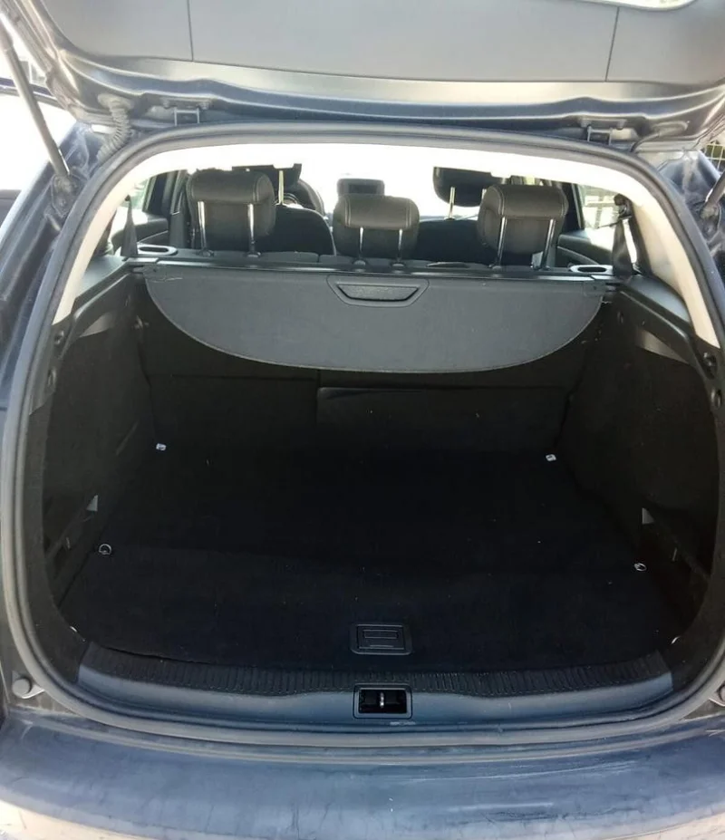 Renault Megane SporTour 1.5 dci Luxe 110cv fap — foto 12
