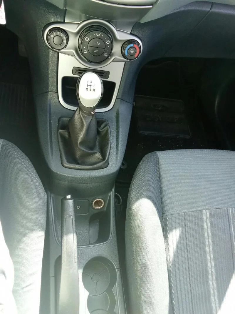 Ford Fiesta 1.4 TDCi 68 CV Plus — foto 14