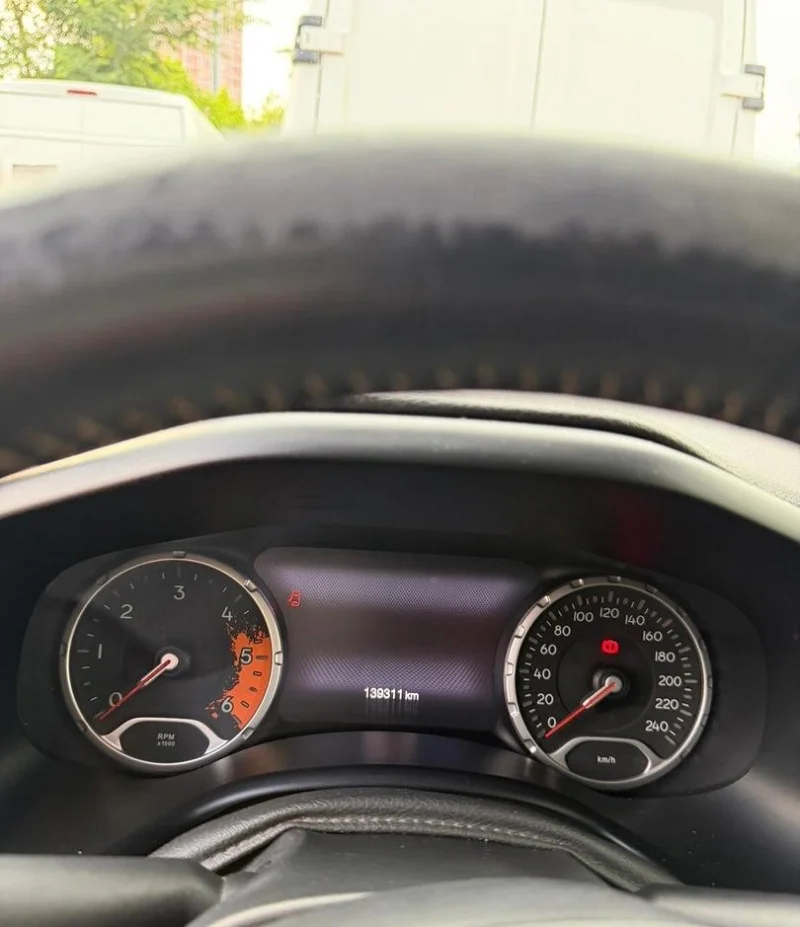 Jeep Renegade 2.0 Mjt 140CV 4WD Active Drive Limit — foto 9